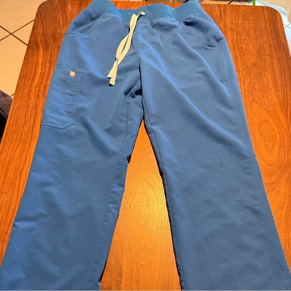 Figs women KADE scrub pants